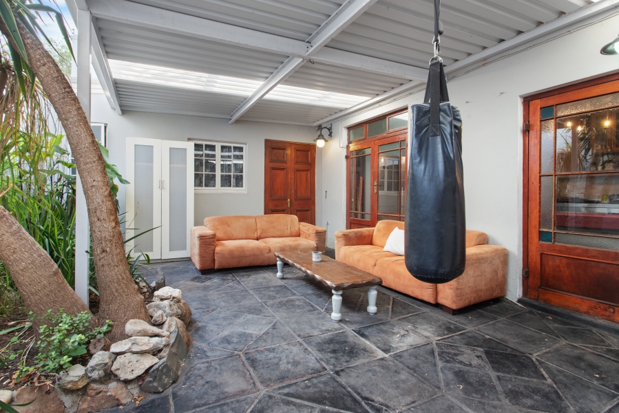 To Let 10 Bedroom Property for Rent in Observatory Western Cape